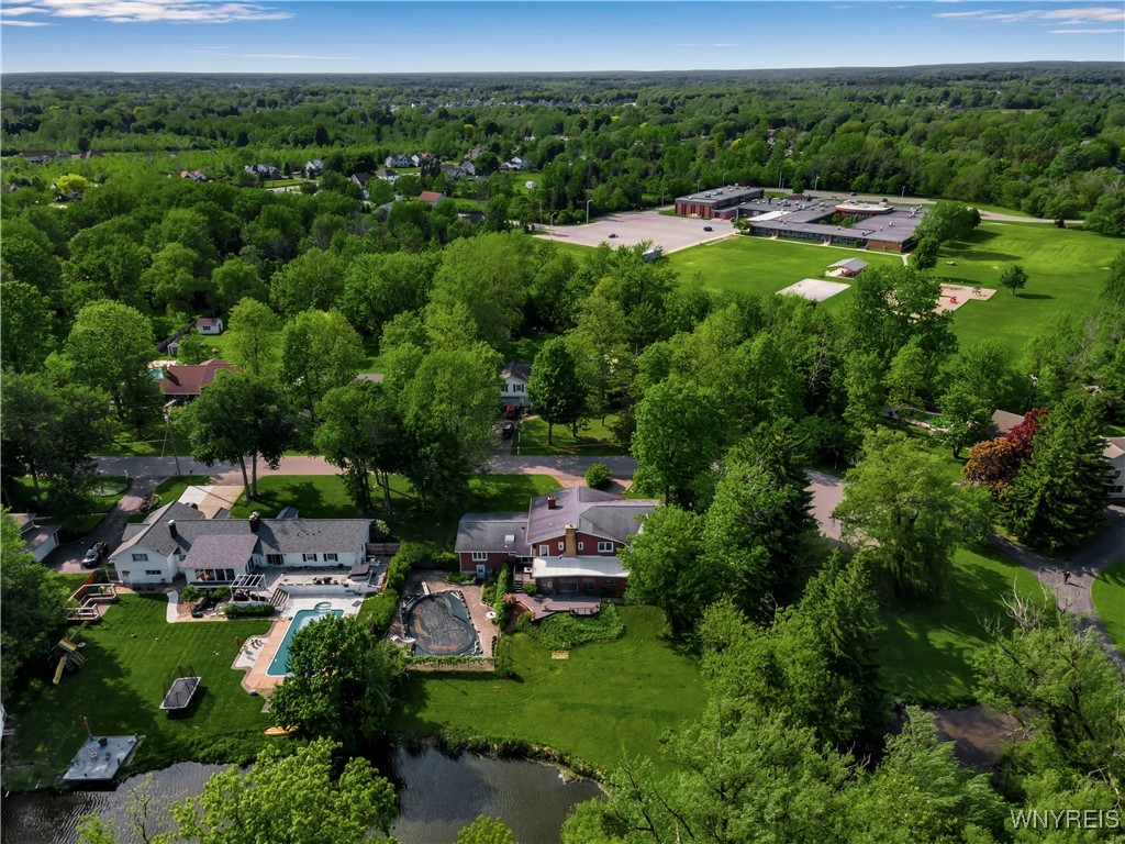 9325 Hunting Valley Road, Clarence, New York image 7