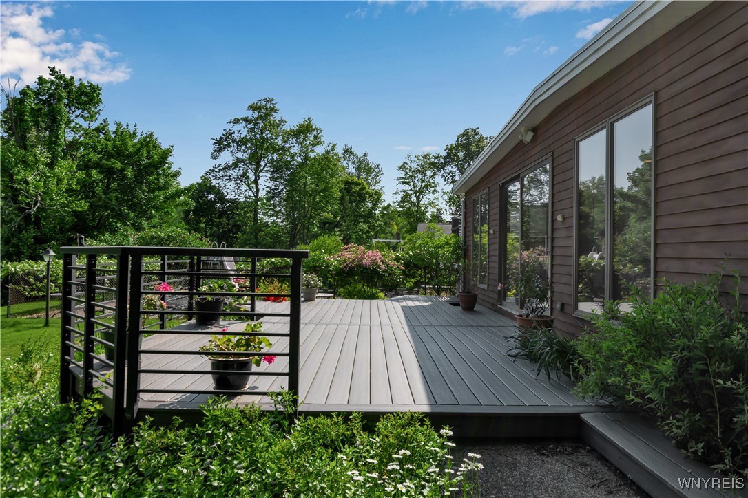 9325 Hunting Valley Road, Clarence, New York image 9