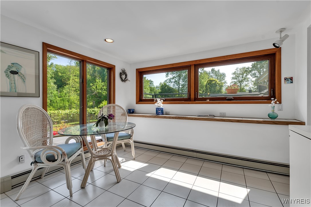 9325 Hunting Valley Road, Clarence, New York image 32