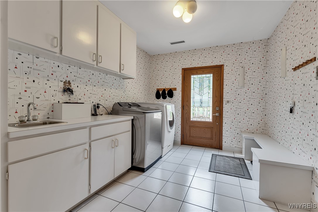 9325 Hunting Valley Road, Clarence, New York image 34