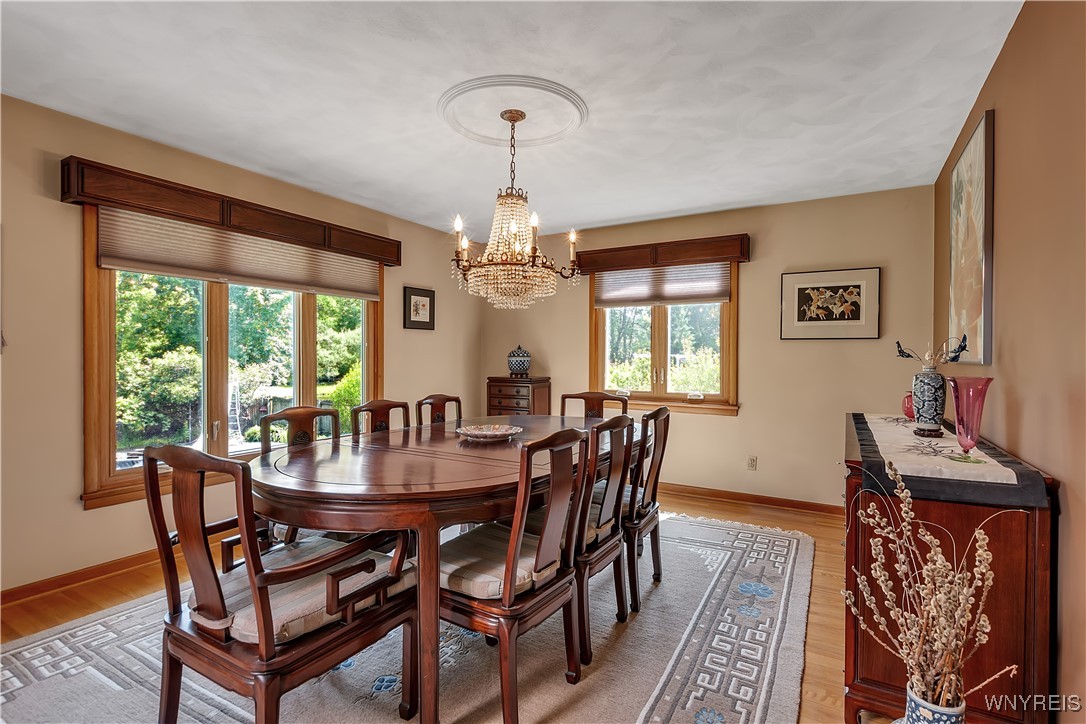 9325 Hunting Valley Road, Clarence, New York image 18