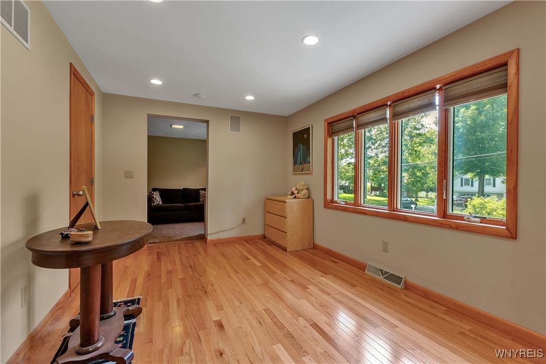 9325 Hunting Valley Road, Clarence, New York image 45