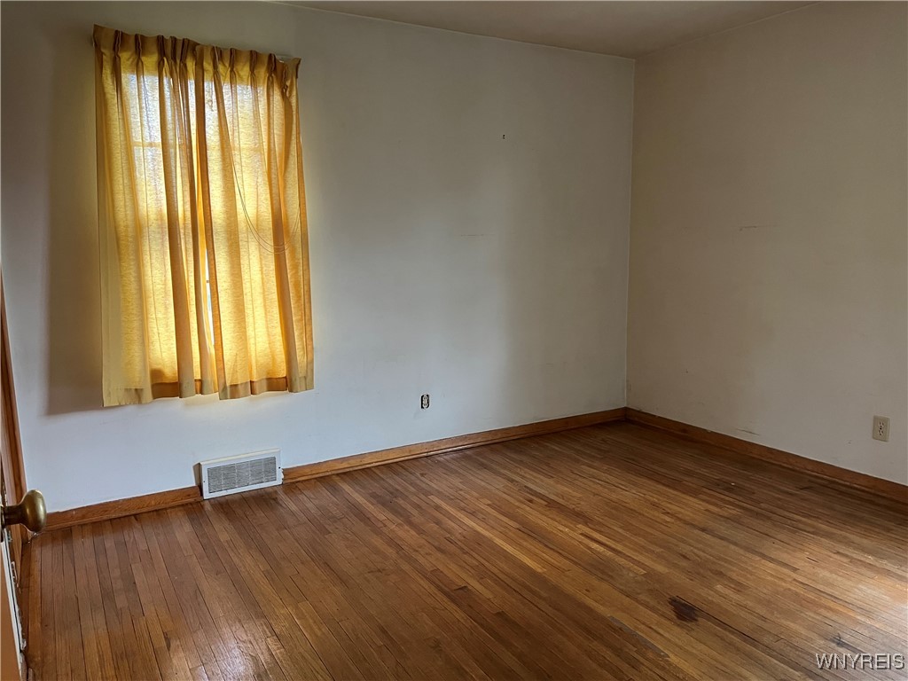 4679 Lake Shore Road, Hamburg, New York image 8