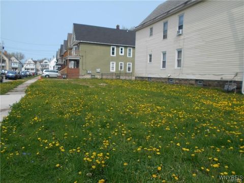 Photo of 38 Hillside Avenue, Buffalo, NY 14210 (MLS # B1661106)