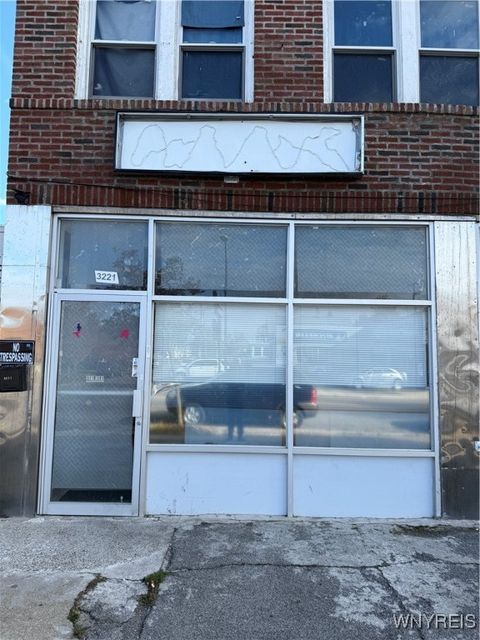 Photo of 3215 Bailey Avenue, Buffalo, NY 14215 (MLS # B1649013)