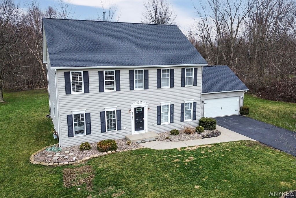 Photo of 9520 Lapp Road, Clarence, NY 14032 (MLS # B1662637)