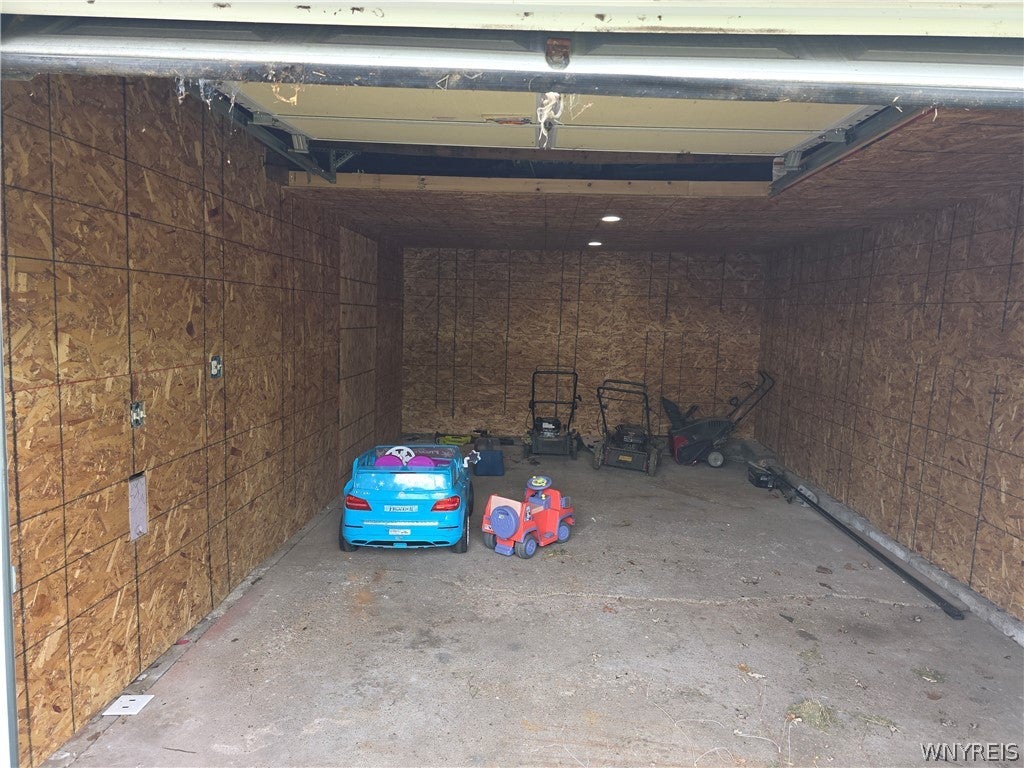 24 Windwood Court