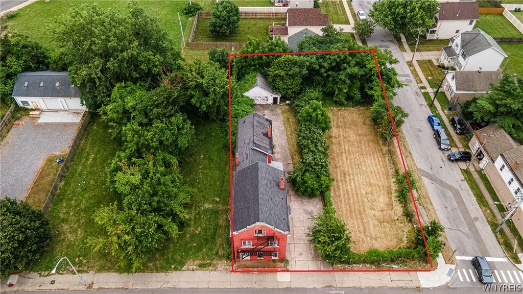 Photo of 559 Genesee Street, Buffalo, NY 14204 (MLS # B1701845)