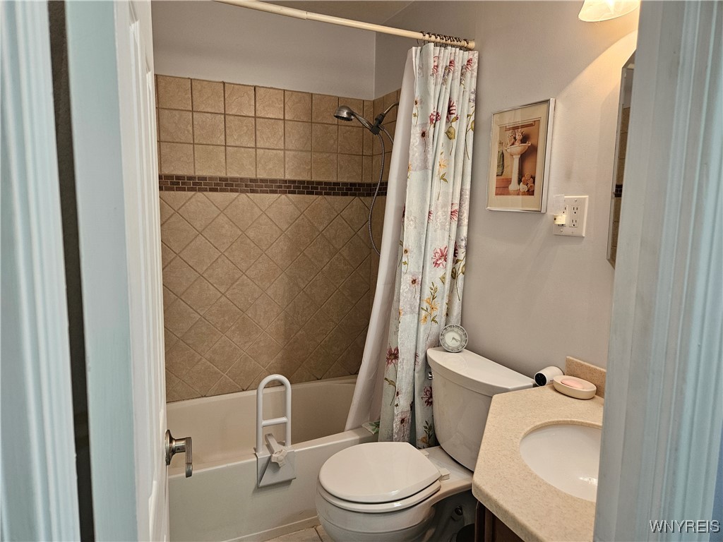 4935 Mount Vernon Boulevard, Hamburg, New York image 21