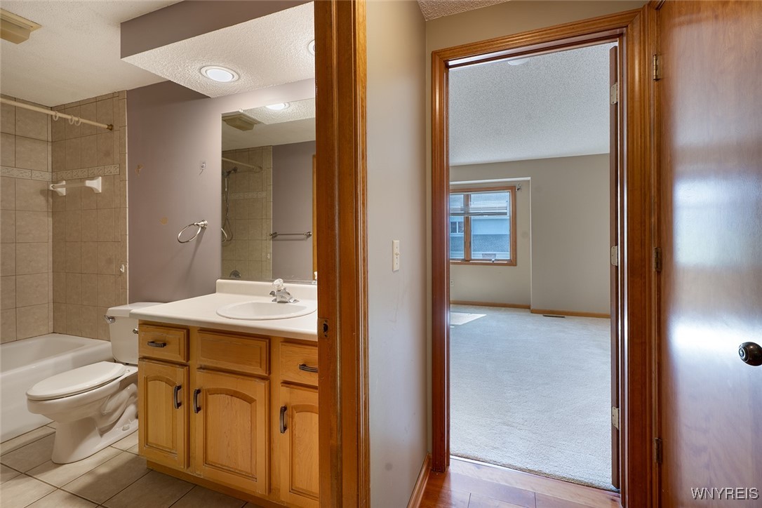 38 Northwood Drive, Lancaster, New York image 26