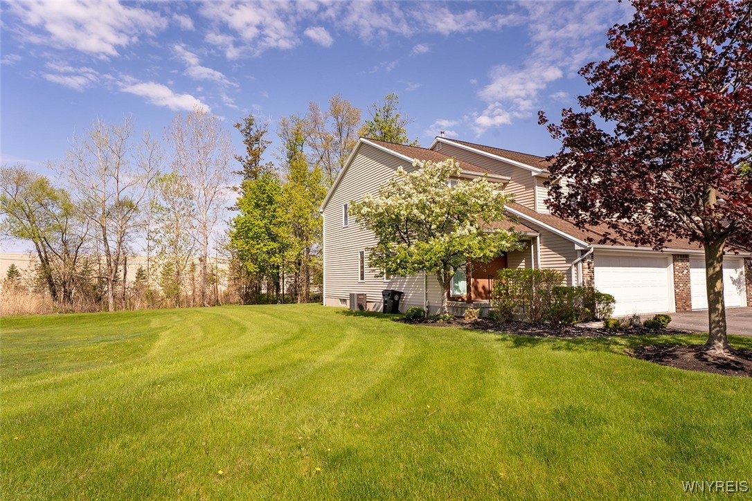 38 Northwood Drive, Lancaster, New York image 4