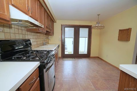Tiny photo for 57 Wimbledon Lane, West Seneca, NY 14224 (MLS # B1684777)