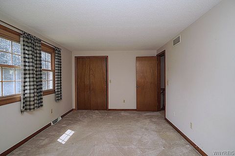 Tiny photo for 57 Wimbledon Lane, West Seneca, NY 14224 (MLS # B1684777)
