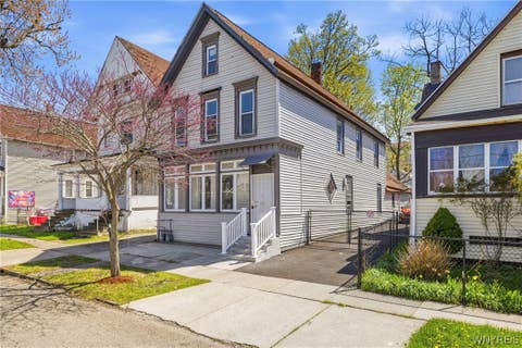 Multifamily For Sale - 119 Edna Place<br/> Buffalo, NY 14209