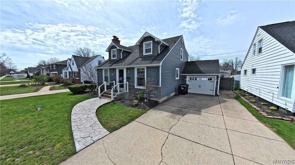Photo of 666 Evergreen Drive, Tonawanda, NY 14150 (MLS # B1674387)