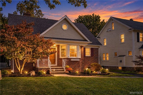 Photo of 46 Columbia Drive, Amherst, NY 14221 (MLS # B1721166)