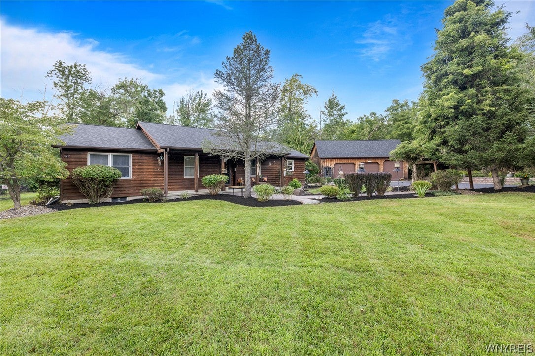5900 Creekview Drive