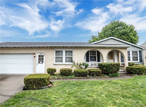 Photo of 1367 Vanderbilt Avenue, North Tonawanda, NY 14120 (MLS # B1682119)