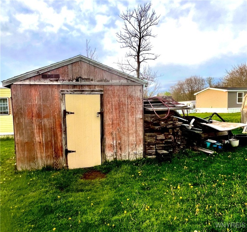 10 Vibernum Drive, Hamburg, New York image 25