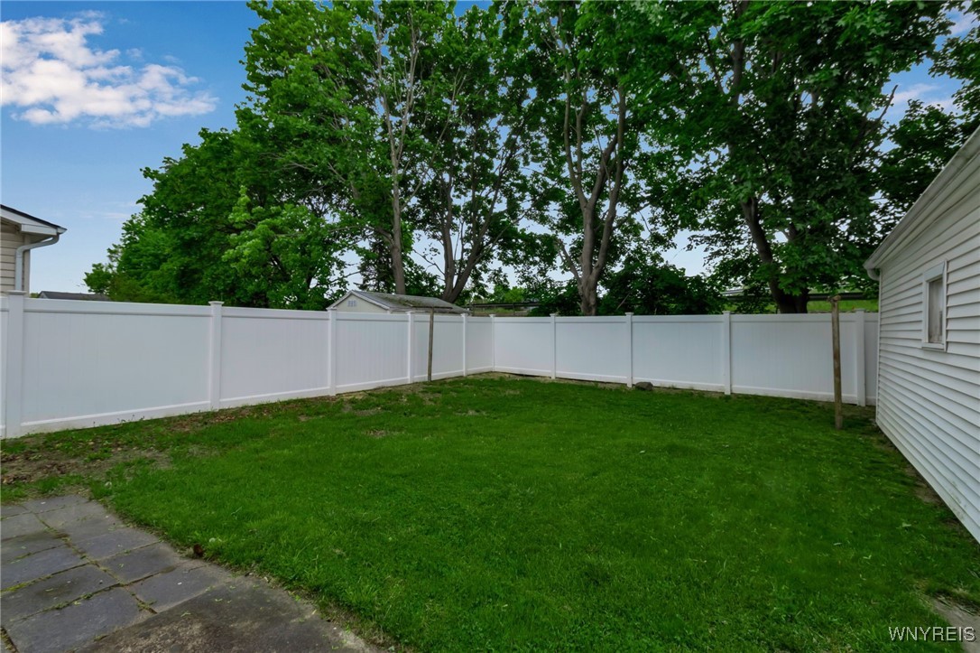 7514 Stephenson Avenue, Niagara Falls, New York image 2