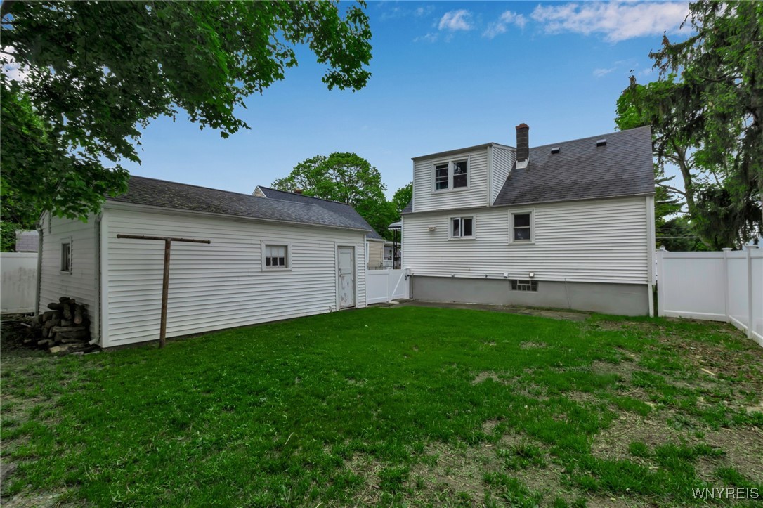 7514 Stephenson Avenue, Niagara Falls, New York image 3