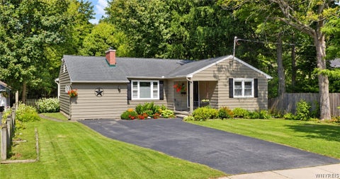 Photo of 346 Parkdale Avenue, Aurora, NY 14052 (MLS # B1723821)
