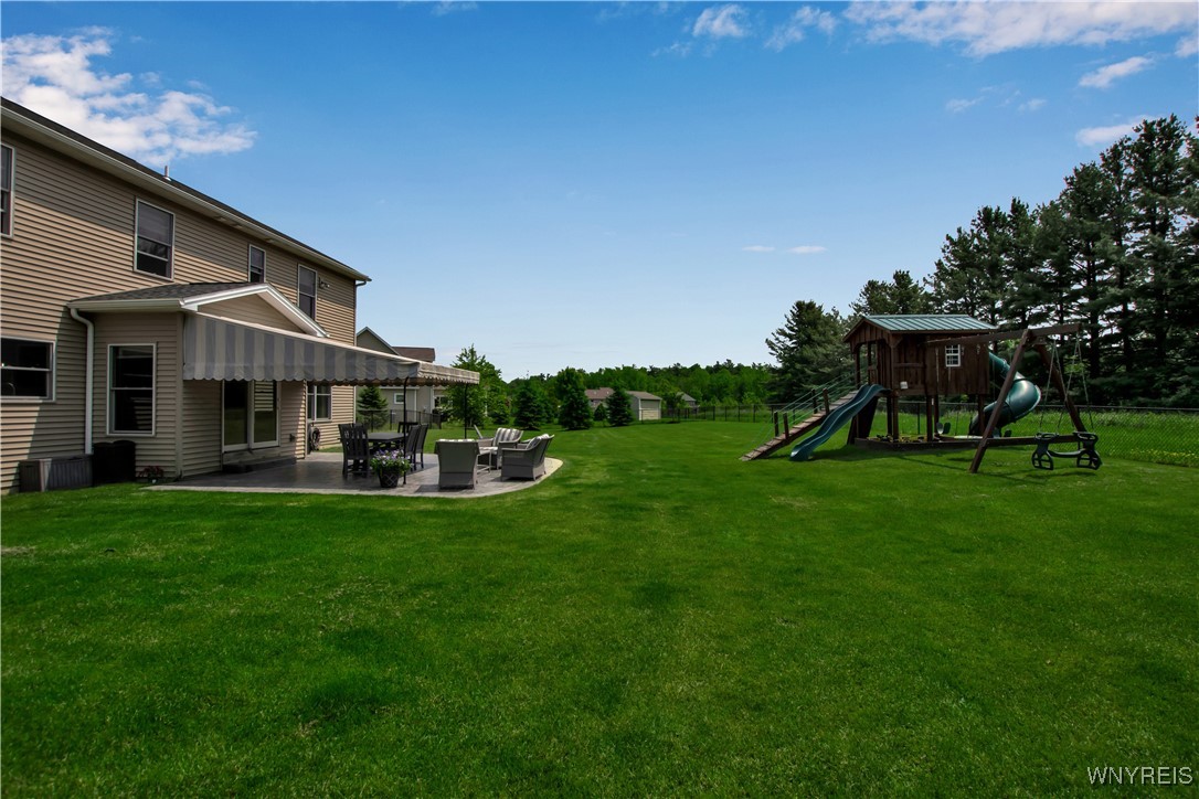 3 Golden Oak Lane, Orchard Park, New York image 8