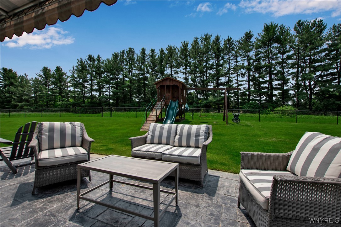 3 Golden Oak Lane, Orchard Park, New York image 6