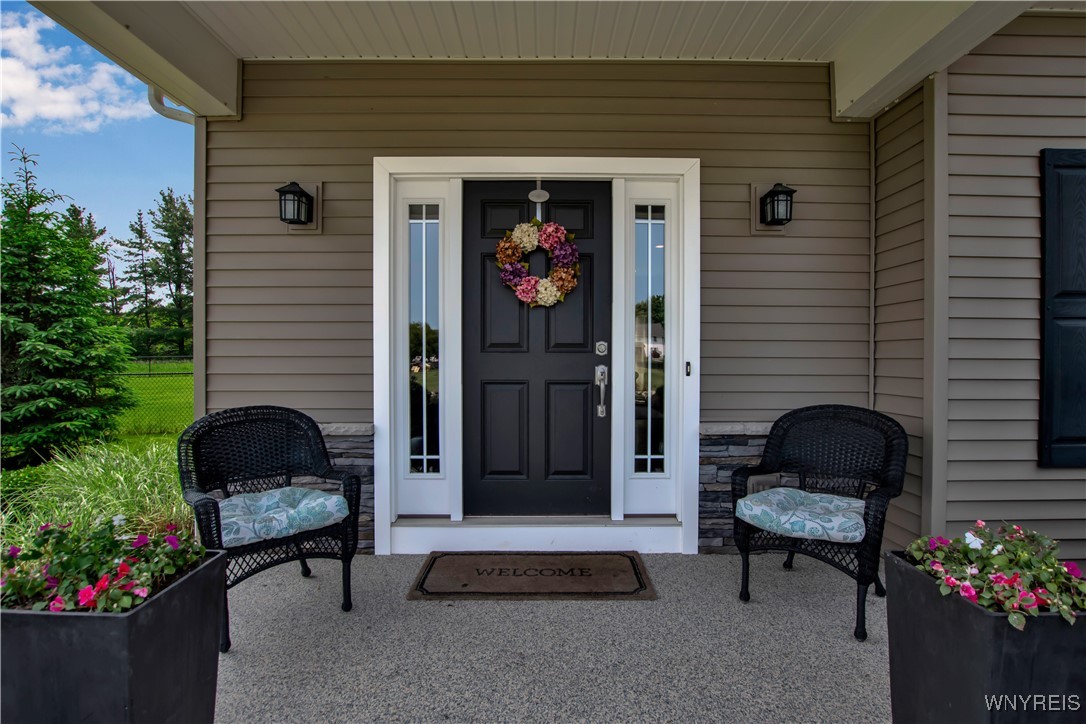 3 Golden Oak Lane, Orchard Park, New York image 3