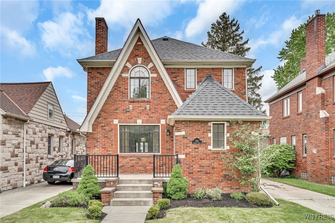 208 Louvaine Drive, Tonawanda, New York image 1