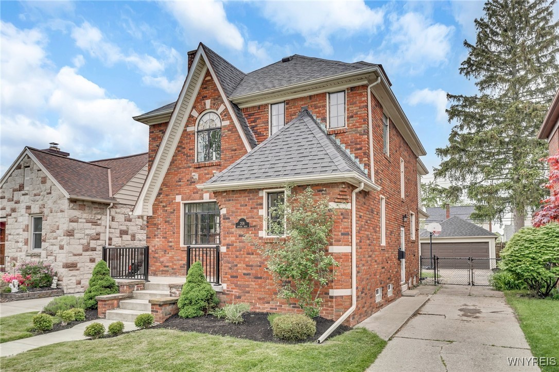 208 Louvaine Drive, Tonawanda, New York image 2