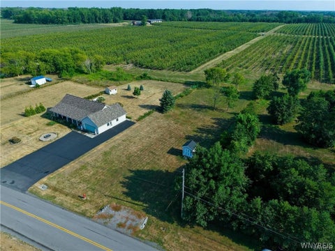Photo of 14466 Lakeshore Road, Carlton, NY 14477 (MLS # B1718129)