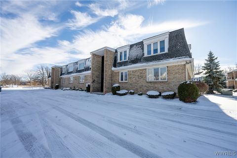 Photo of 11 Georgian Lane #7, Amherst, NY 14221 (MLS # B1653806)