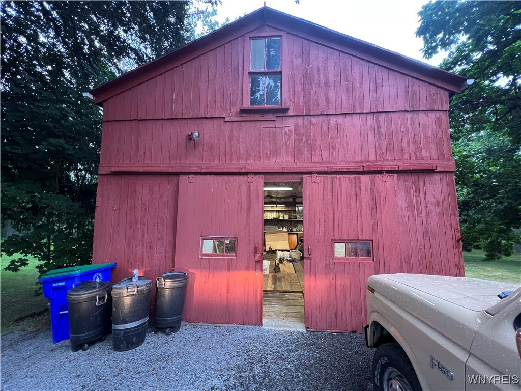 Gaines, New York 14411, United States, 4 Bedrooms Bedrooms, ,2 BathroomsBathrooms,Residential,Pending,187414