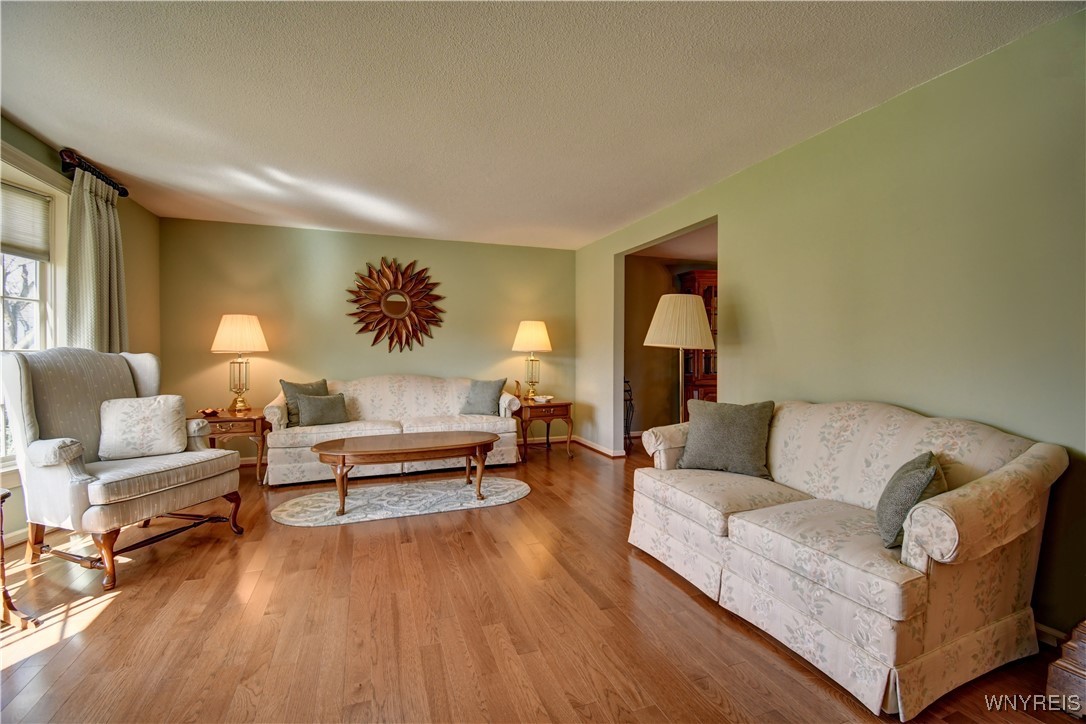 35 Schimwood Court, Amherst, New York image 5