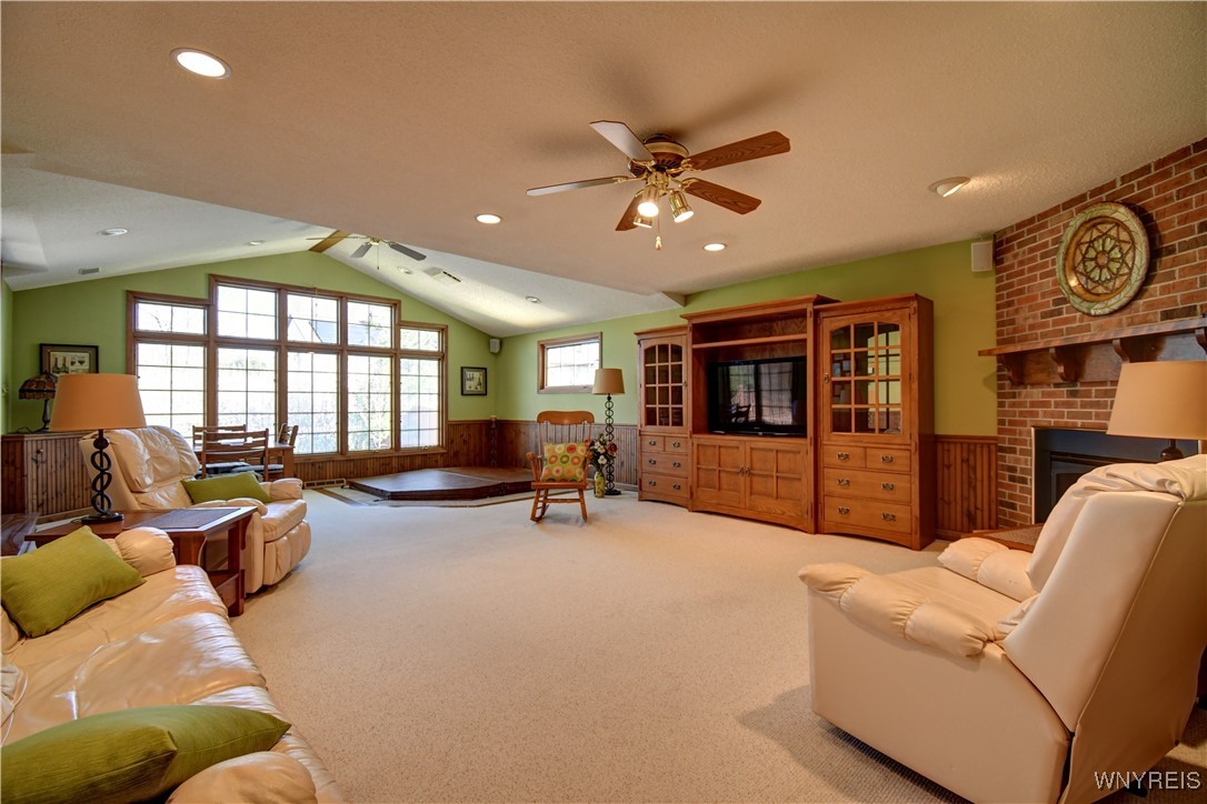 35 Schimwood Court, Amherst, New York image 16