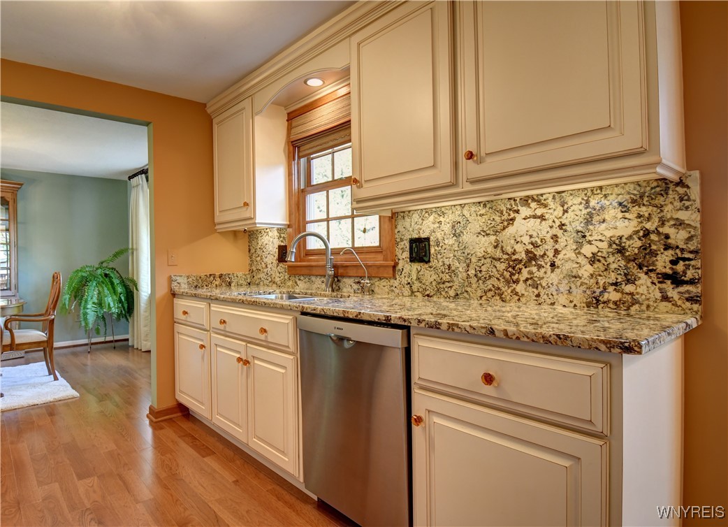 35 Schimwood Court, Amherst, New York image 12
