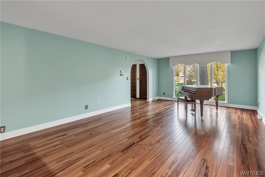 172 Crestwood Lane