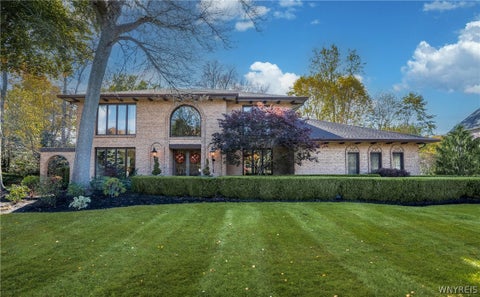Photo of 172 Crestwood Lane, Amherst, NY 14221 (MLS # B1725885)