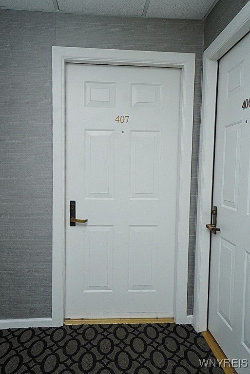 407 Admirals Walk Circle, Buffalo, New York image 5