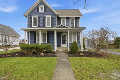 Homes For Sale - 9918 Cayuga Drive<br/> Niagara County, Niagara Falls, NY 14304