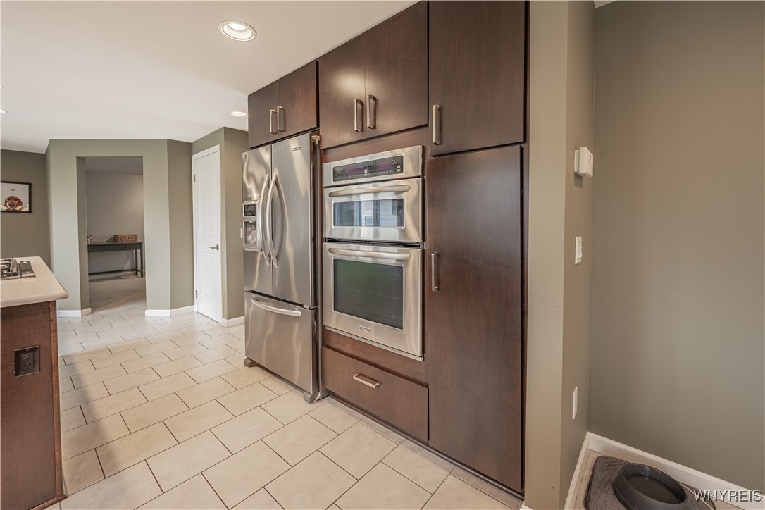 107 Valley Brook Lane, Amherst, New York image 13
