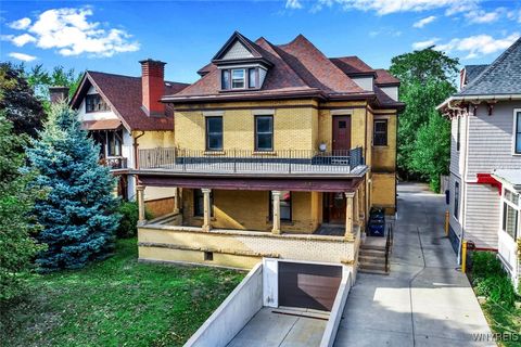 Photo of 522 W Ferry Street #3, Buffalo, NY 14222 (MLS # B1608668)