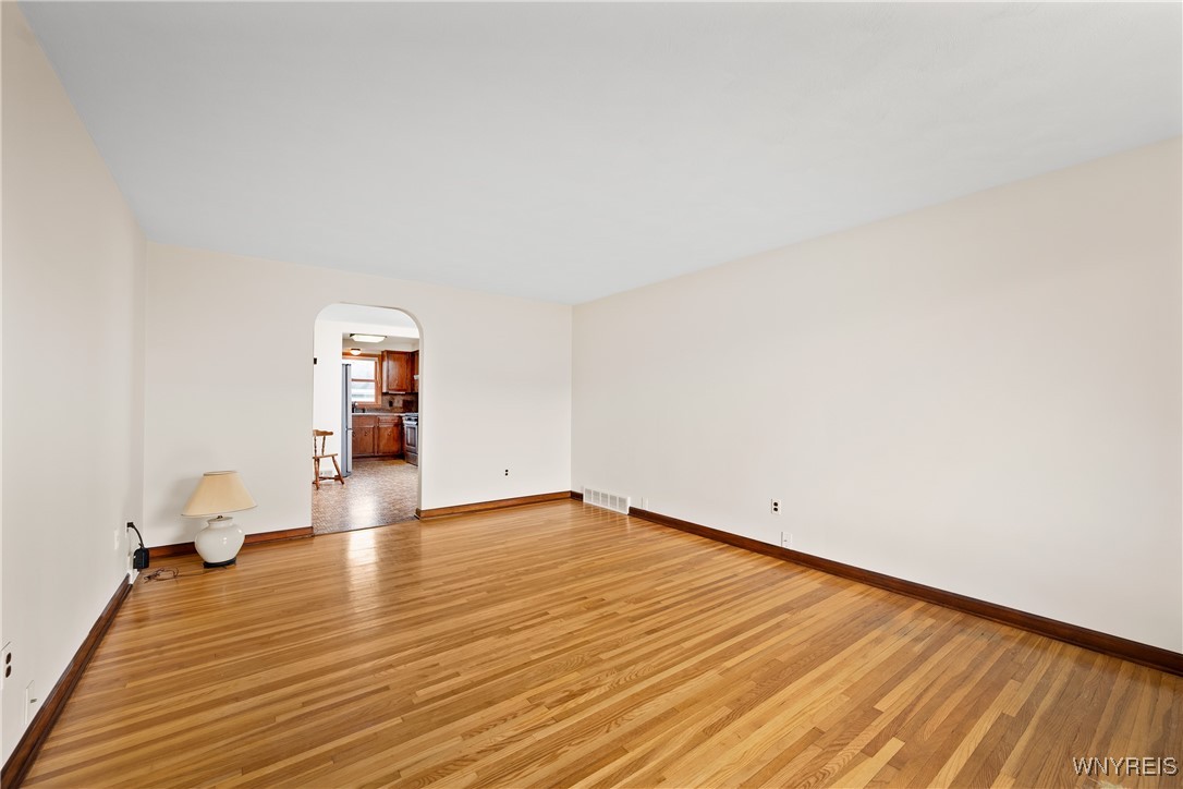239 Treadwell Road, Tonawanda, New York image 4