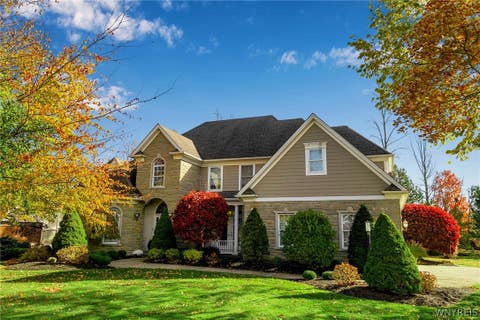Homes For Sale - 35 Birdsong Parkway<br/> Orchard Park, NY 14127