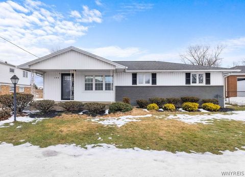 Homes For Sale - 108 Circle Lane<br/> Lackawanna, NY 14218