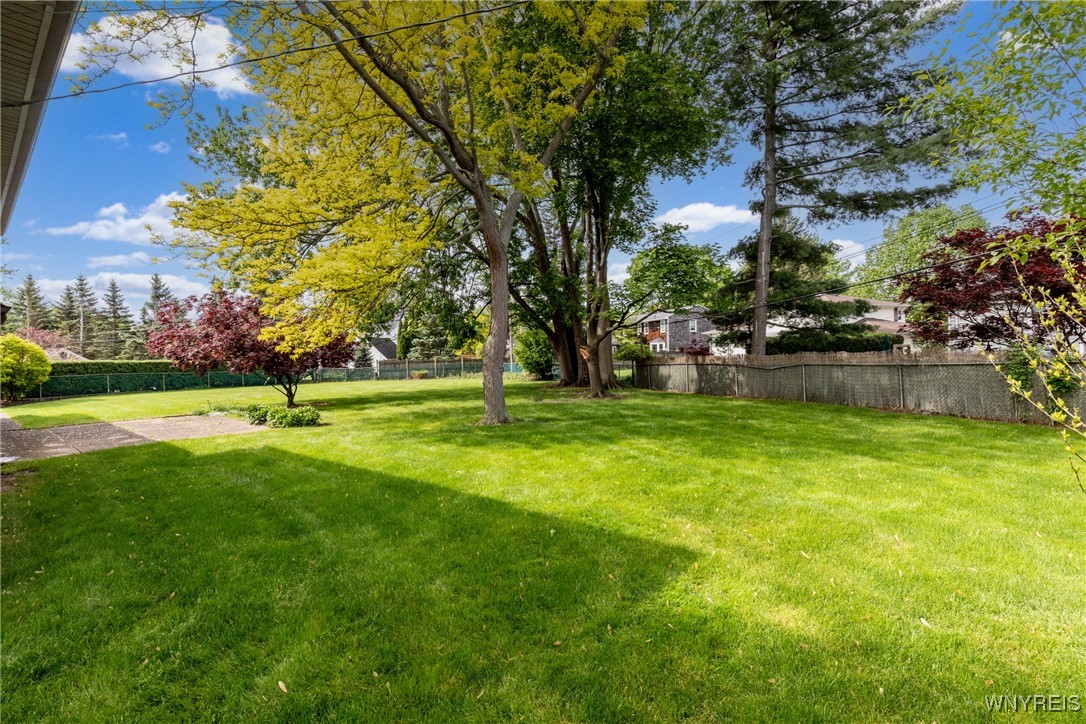 24 Glenbourne Court, Amherst, New York image 38