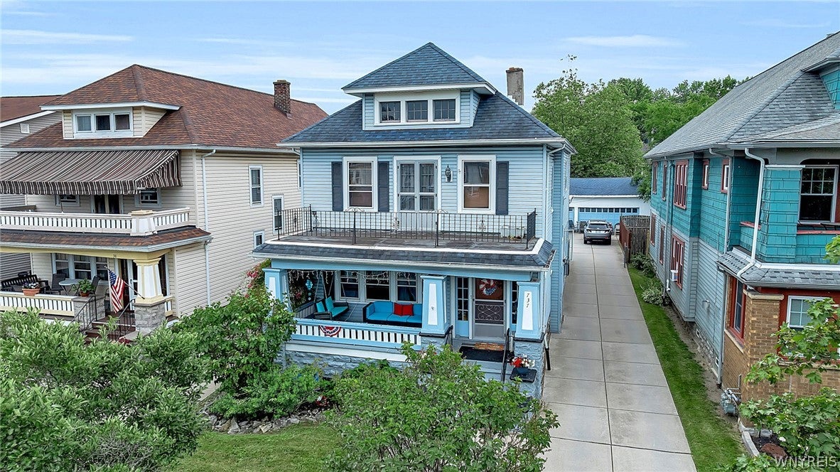 737 Tacoma Avenue
