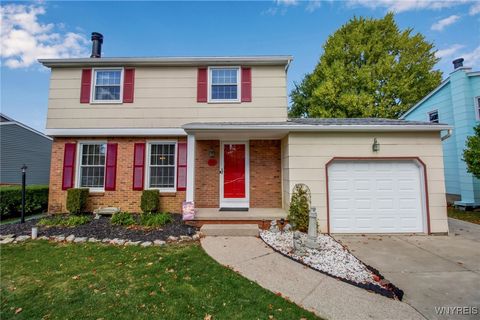 Photo of 28 Gatewood Lane, Amherst, NY 14221 (MLS # B1643891)