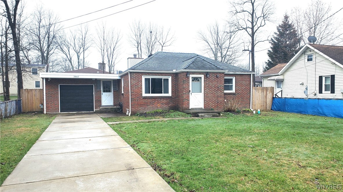 3863 Princeton Road, Hamburg, New York image 2